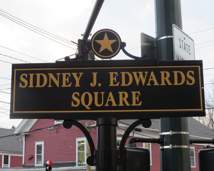 Sidney J. Edward Square, sign