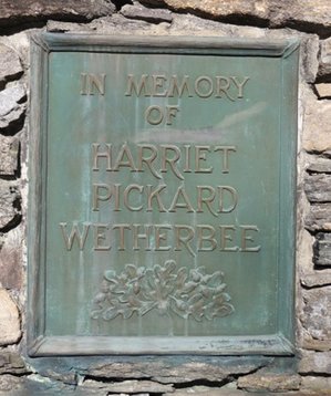 Plaque, In memory of Harriet Pickard Wetherbee